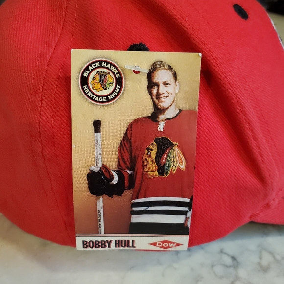 Chicago Blackhawks Bobby Hull Heritage Night Red Hat - Picture 8 of 10
